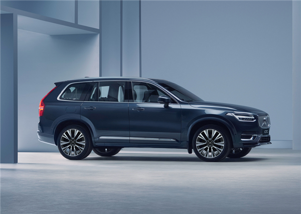 还买什么奥迪Q7！新款沃尔沃XC90 T8插混版上市：只需89.49万