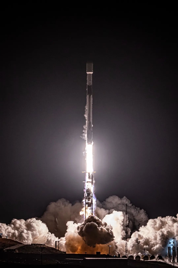 SpaceX成功发射第99批星链卫星：总数已达4962颗