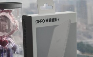 OPPO新推“磁吸能量卡”：5000mAh，iPhone也能用？