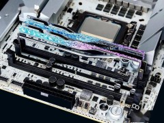 四位超频高手破DDR5-12000大关，内存超频新里程碑达成！