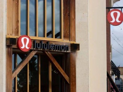 Lululemon业绩放缓，但国际扩张与产品创新能否助其重振雄风？