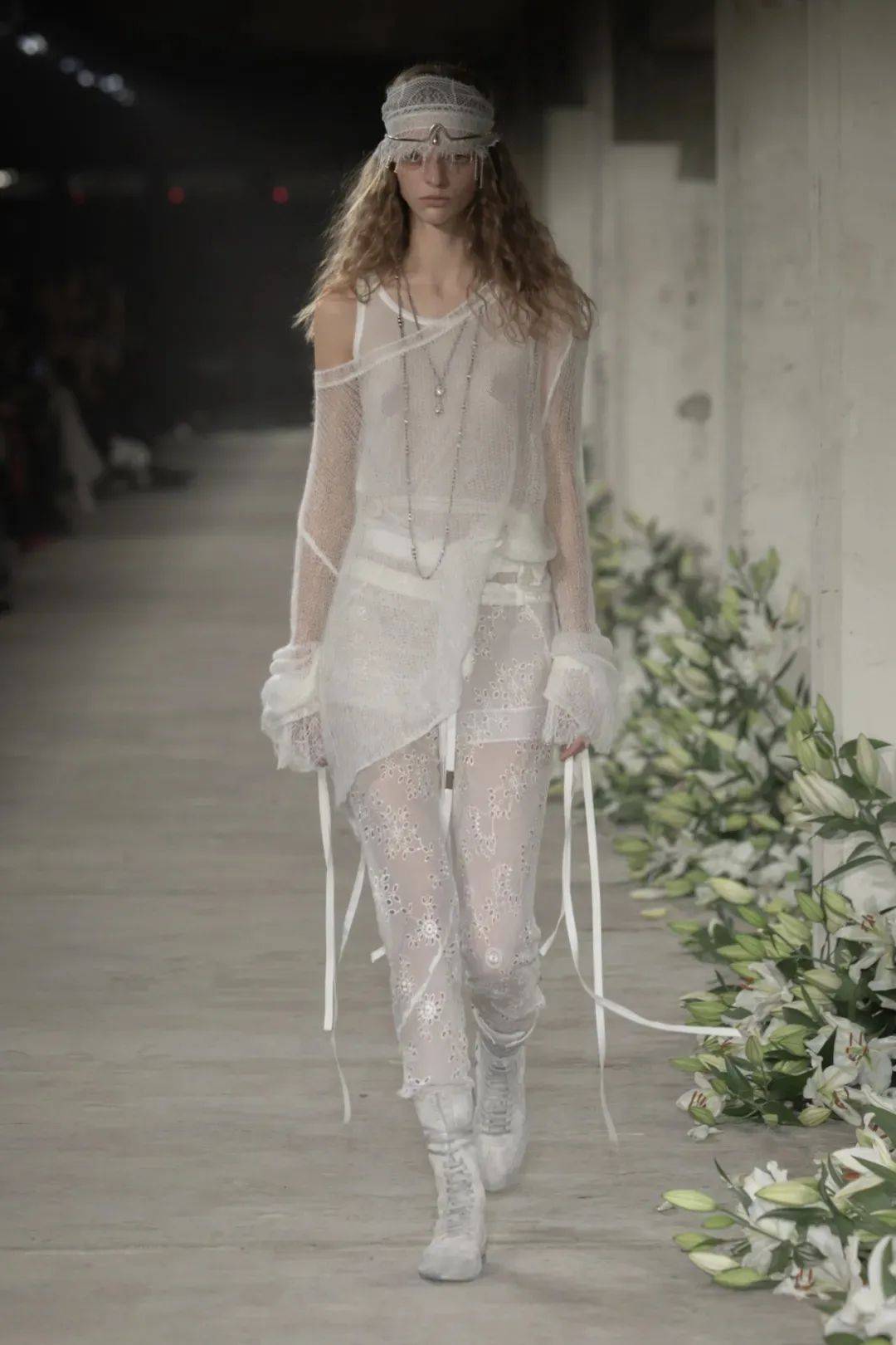 Ann Demeulemeester 2025春夏系列服装