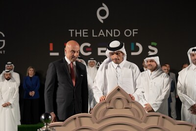 卡塔尔首相兼外交大臣Mohammed bin Abdulrahman bin Jassim Al Thani阁下为Land of Legends Qatar奠基