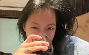 小S辟谣肝脏问题，称少喝酒是为给女儿做早餐