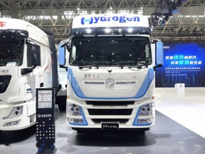 東風汽車自研400kW氫燃料電堆亮相，重卡百公里氫耗大降24.5%！