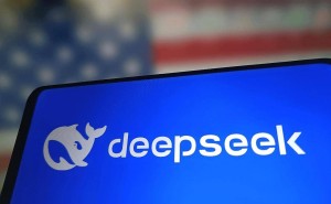 DeepSeek引领AI新纪元，全球巨头携手，美媒叹：科技霸权不再