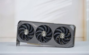 索泰RTX 5080显卡深度评测：与5090相似度极高，超频后性能如何？