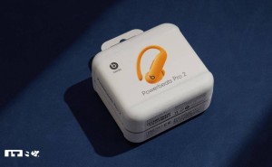 苹果Powerbeats Pro 2：运动耳机新标杆，心率监测加持体验升级