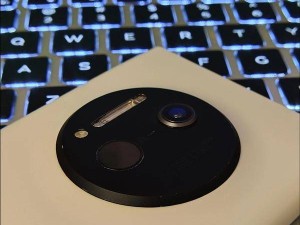 iPhone SE 3心臟移植到Lumia 1020，諾基亞老機煥發iOS新生！