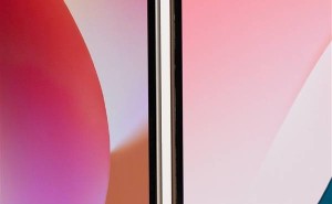 OPPO Find X8 Ultra屏幕黑边大比拼，自研技术能否超越iPhone 16 Pro Max？