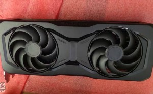 AMD Radeon RX 9070 OEM显卡现身，双风扇设计有何不同？