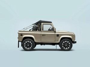路虎經(jīng)典復(fù)刻！全新衛(wèi)士Defender V8軟頂改裝車(chē)震撼登場(chǎng)